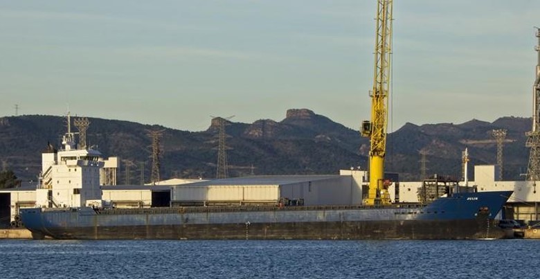 Ship MV Heidi at sea